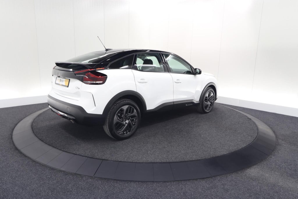 Citroen C4 puretech 130 eat8 feel edition | camera | apple carplay | parkee