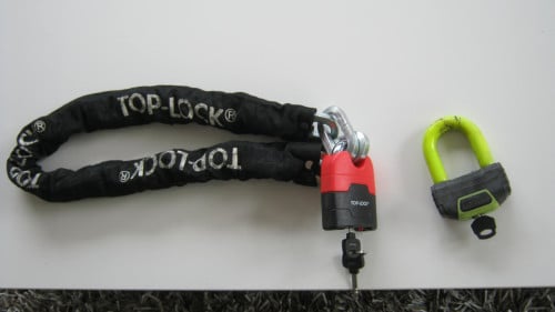 TE KOOP KETTING SLOT EN SCHIJFREM SLOT ALLEBIJ VOOR 20 EURO