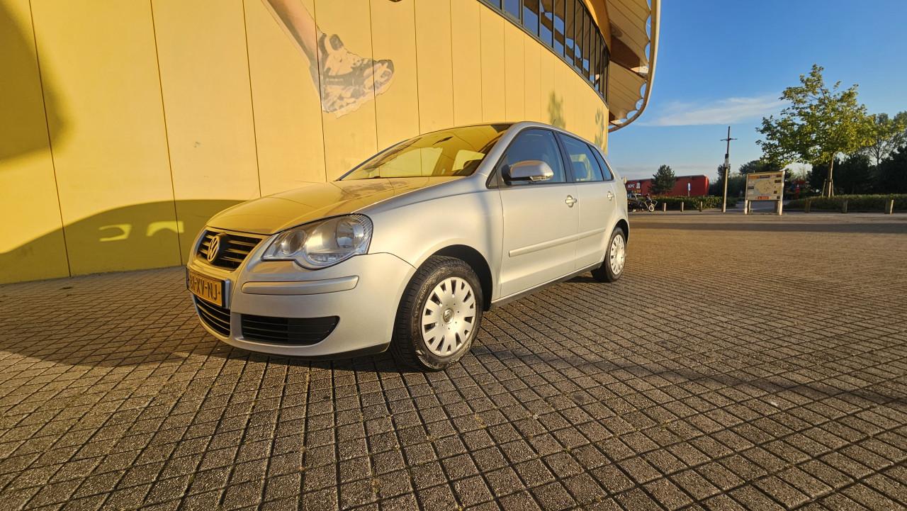 VOLKSWAGEN POLO 1.4 16V OPTIVE  / NL AUTO / NAP / DEALER ONDERHOUDEN