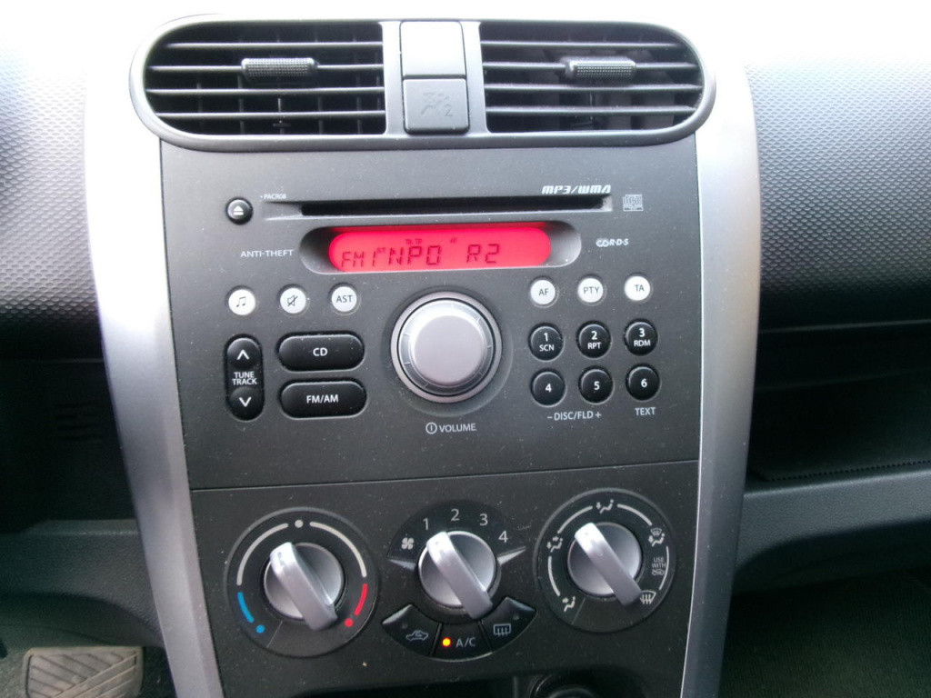 Opel Agila 1.2 automaat, airco, elec. ramen, hoge zit