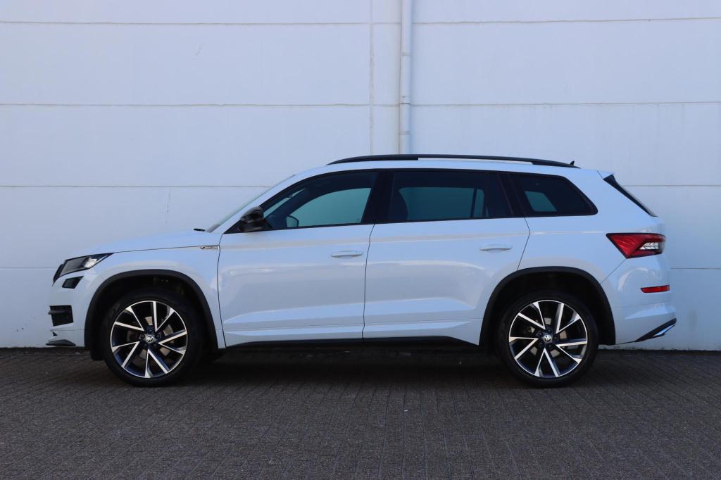 Skoda Kodiaq 1.5 tsi sportline business 150pk dsg7 7p. | pano | trekhaak | 