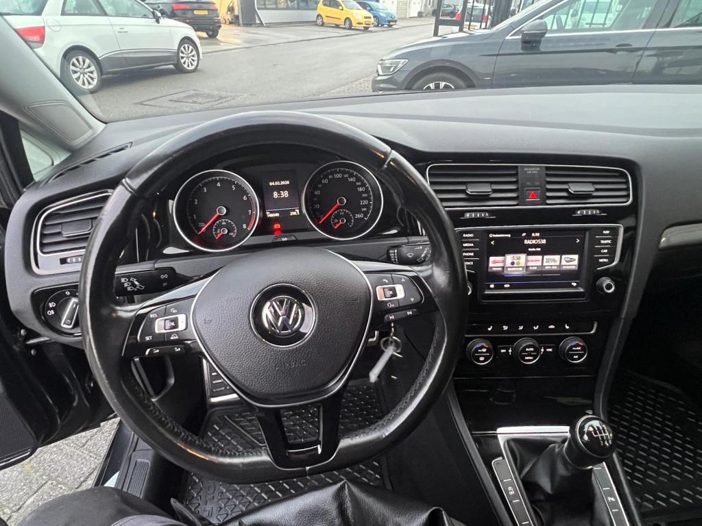 Volkswagen Golf 1.2 tsi connected series