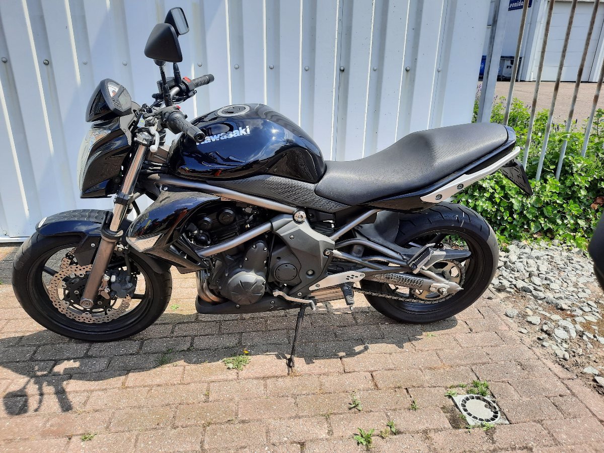 Kawasaki ER6-N uit 2010