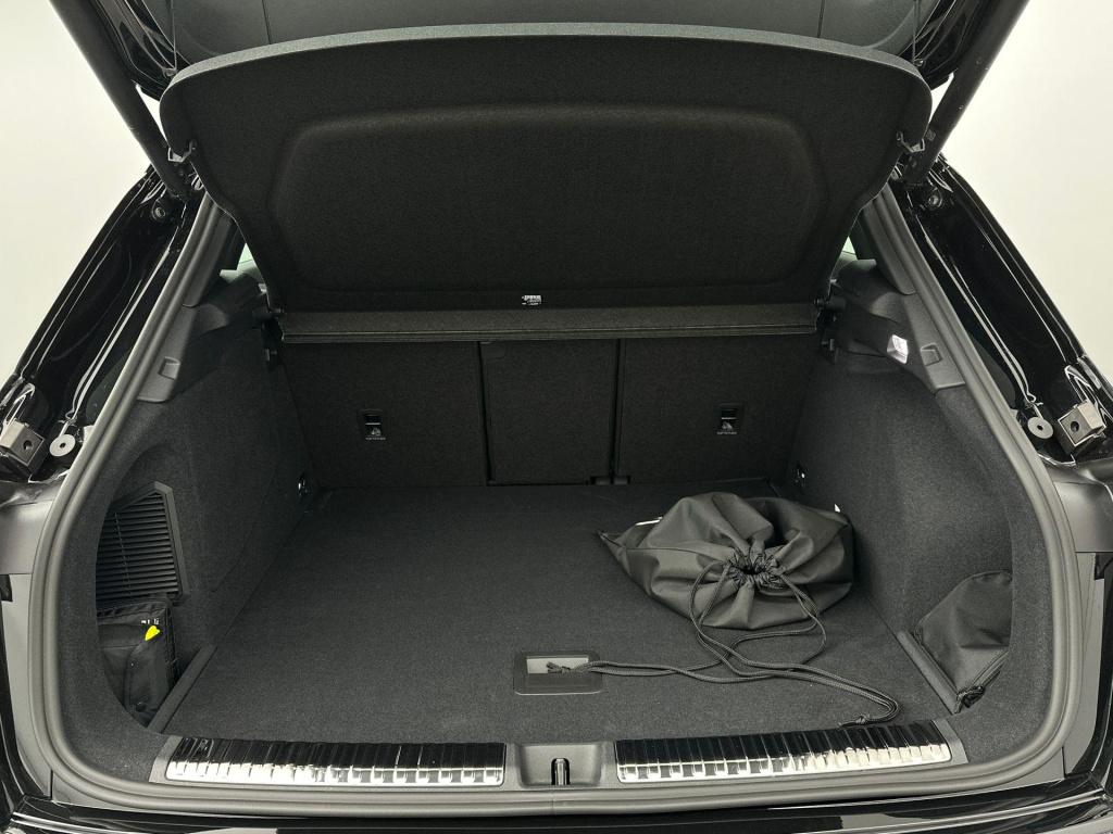 Audi Q3 s edition e-hybrid 272 pk suv l trekhaak