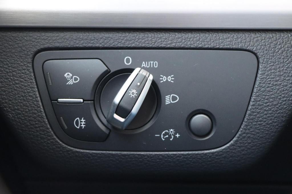 Audi Q5 sportback 55 tfsi e s edition competition 367pk s-tronic trekhaak |