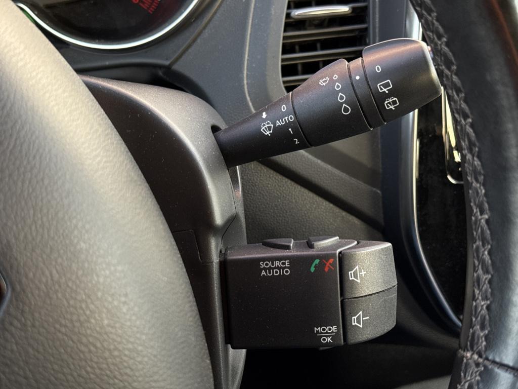 Renault Captur 0.9 tce intens | led | navi | camera | trekhaak | pdc | keyl