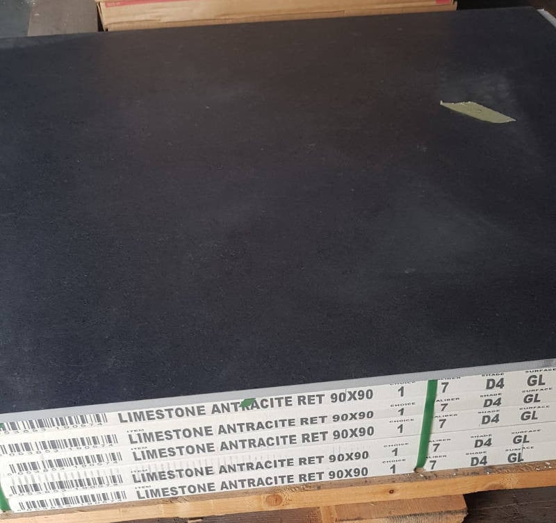 3030-18 ca 8,91 m² antraciet betonlook tegels, 90x90 cm, van € 733,74 voor