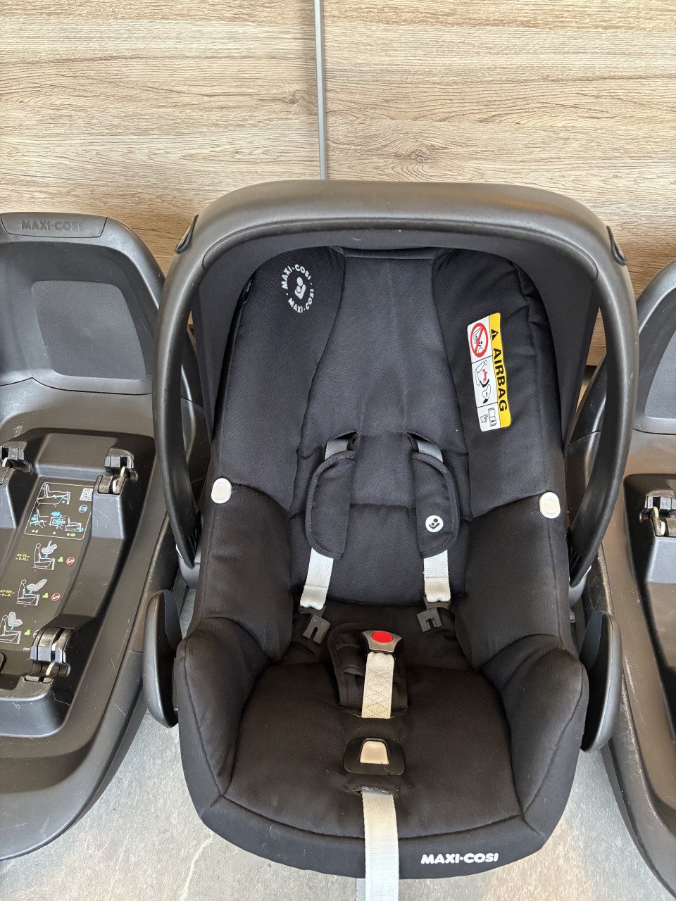Maxi Cosi met 2 isofix bases