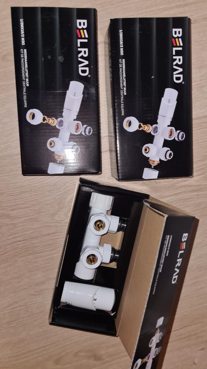 Nieuwe radiator aansluitingen haaks