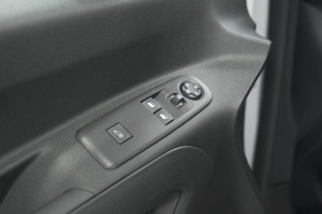 Citroen Ë-berlingo 136 l1 50 kwh | camera | laadruimte-pakket | dodehoekdet