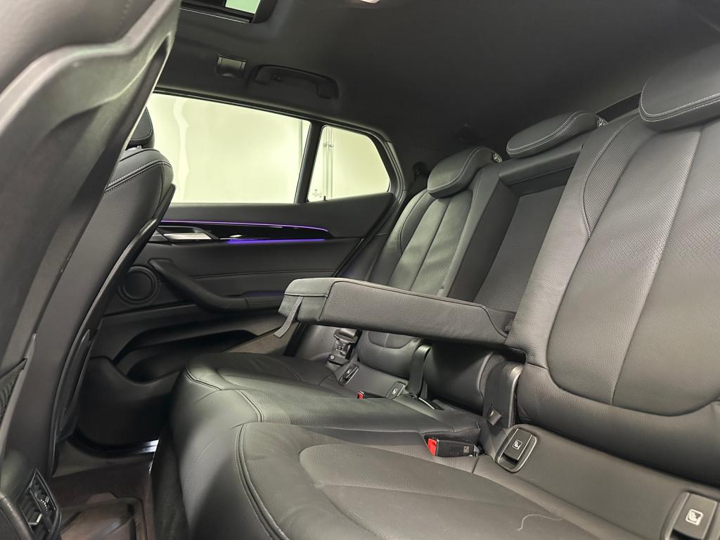 BMW X2 xdrive25e m-sport x | brooklyn grau | panoramadak | memory stoelen |