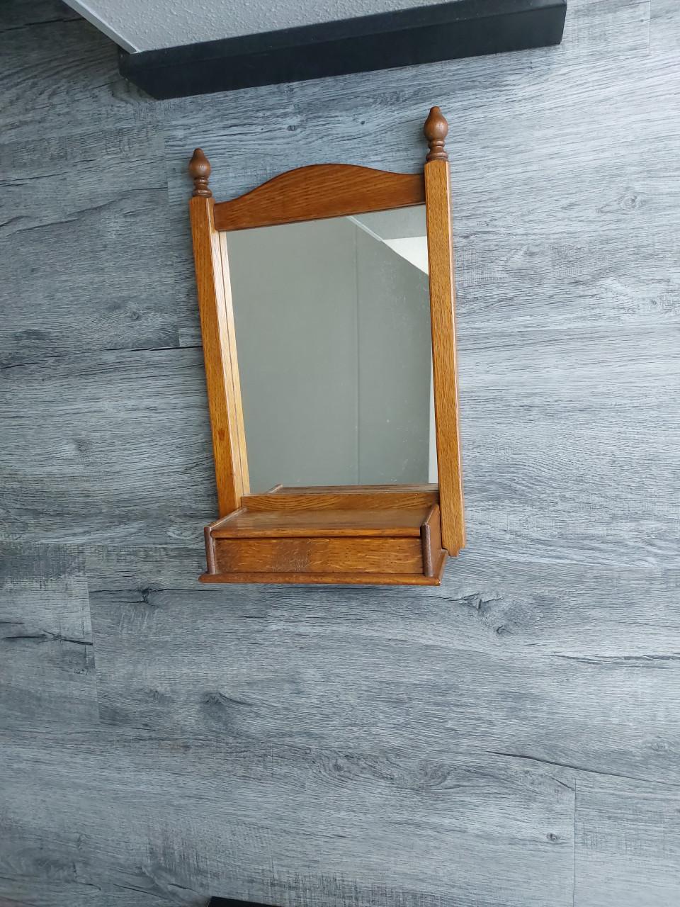 SPIEGEL MET KAMMEN BAKJE