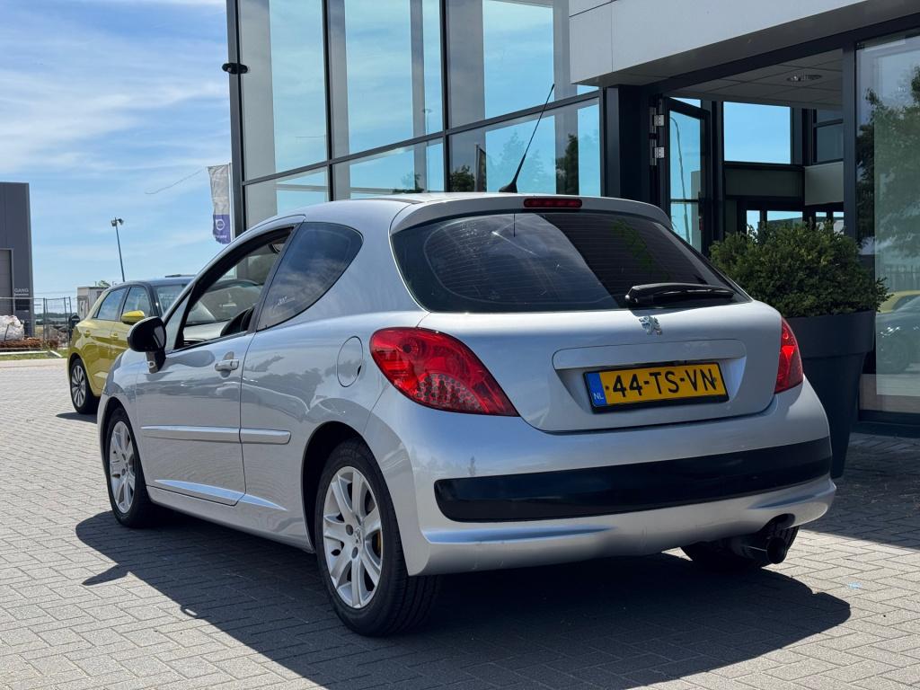 Peugeot 207 1.6-16v xs pack * airco > camera