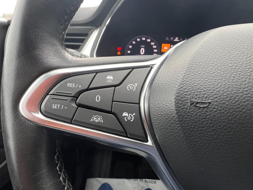 Renault Captur 1.3 tce 140 aut, intens met vele opties, camera, zelf sturen