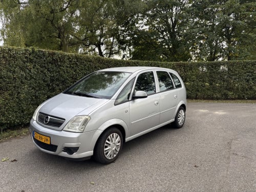Opel Meriva - 1.6 Benzine - 105PK - Met trekhaak