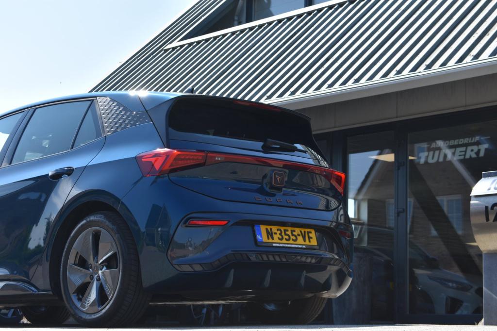 Cupra Born business one 62 kwh soh 91,6% | camera | acc | sfeerverlichting 