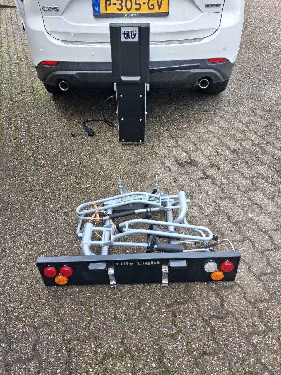 TILLY LIGHT FIETSDRAGER MET LIFT