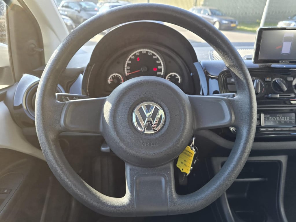 Volkswagen UP! 1.0 move up! bluemotion