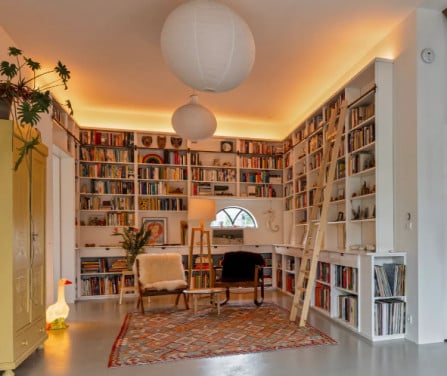 Grote boekenkast / Boekenwand
