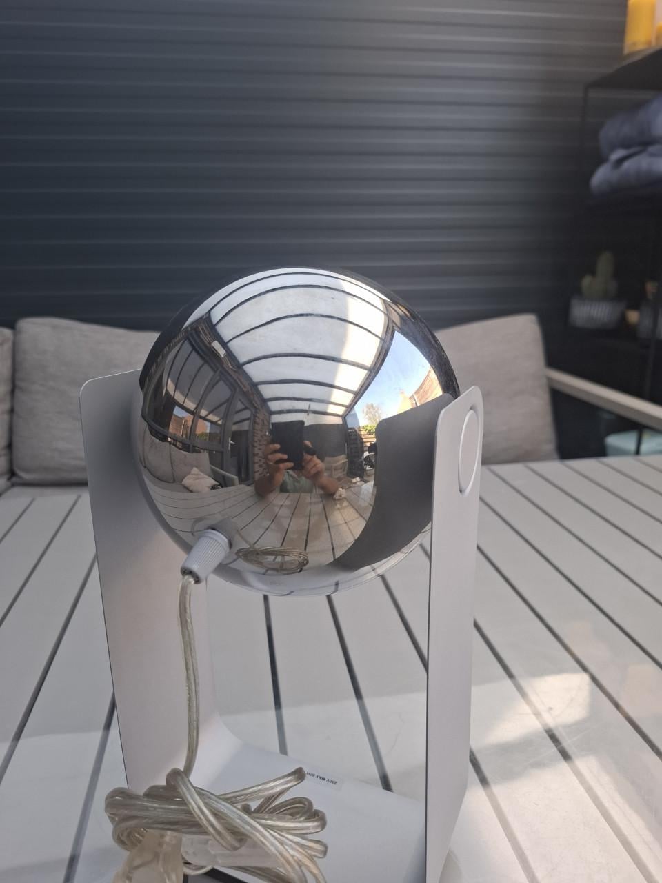 Mooie chroom Space age / eyeball tafellamp van Massive