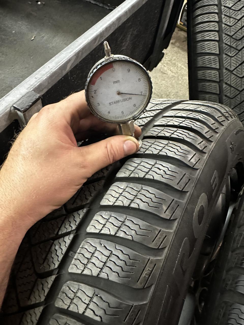 17 inch z.g.a.n. winterbanden met velgen Mini cooper countryman