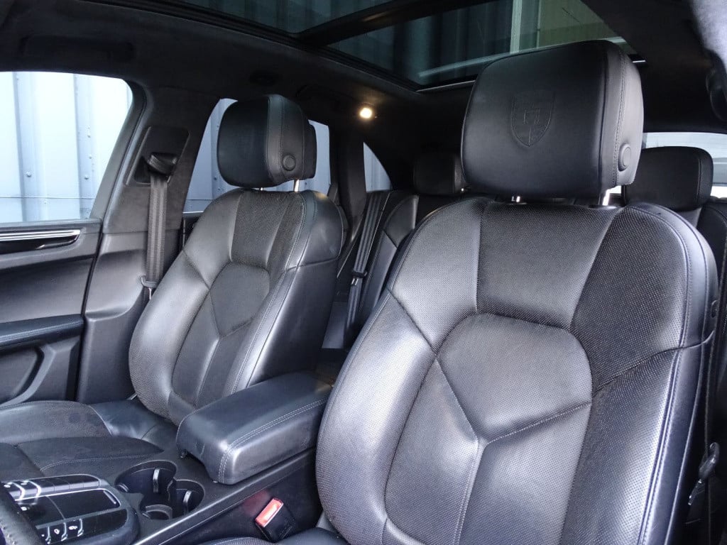 Porsche Macan 3.6 turbo 400pk | luchtvering | pano | 21" | stoelventilatie-