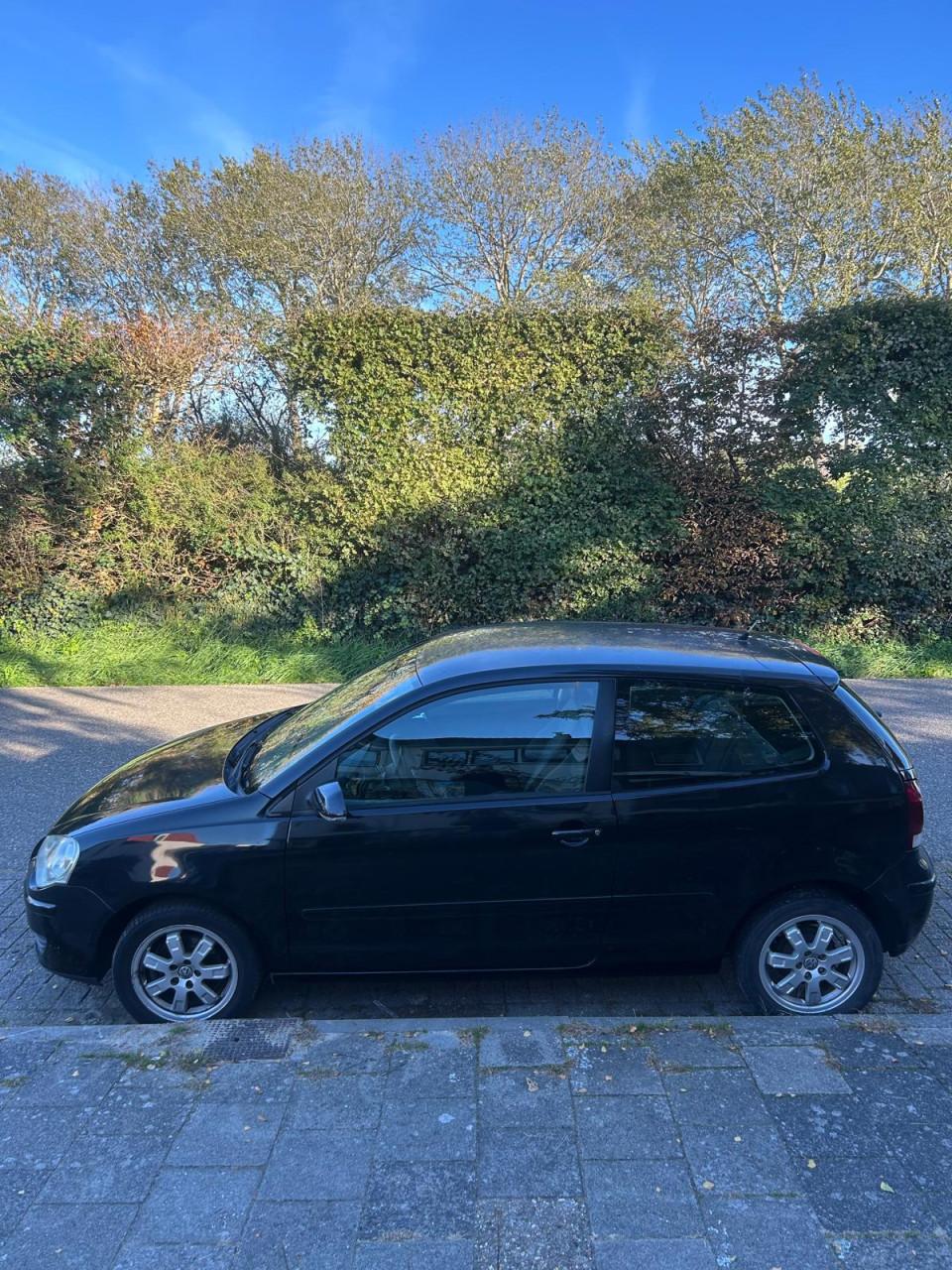 Volkswagen Polo 1.4-16V 75 PK | 141.839 km | Nieuwe APK tot november 2027