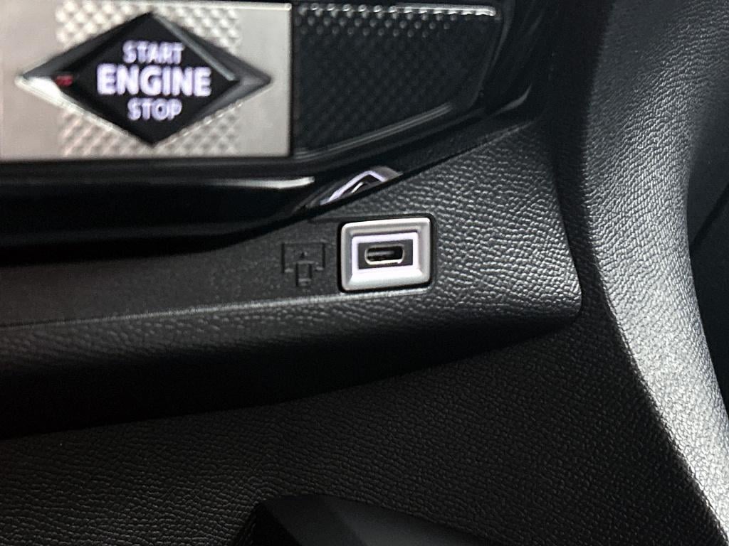 Ds Ds 3 e-tense performance line 54 kwh | camera | head-up display | stoelv