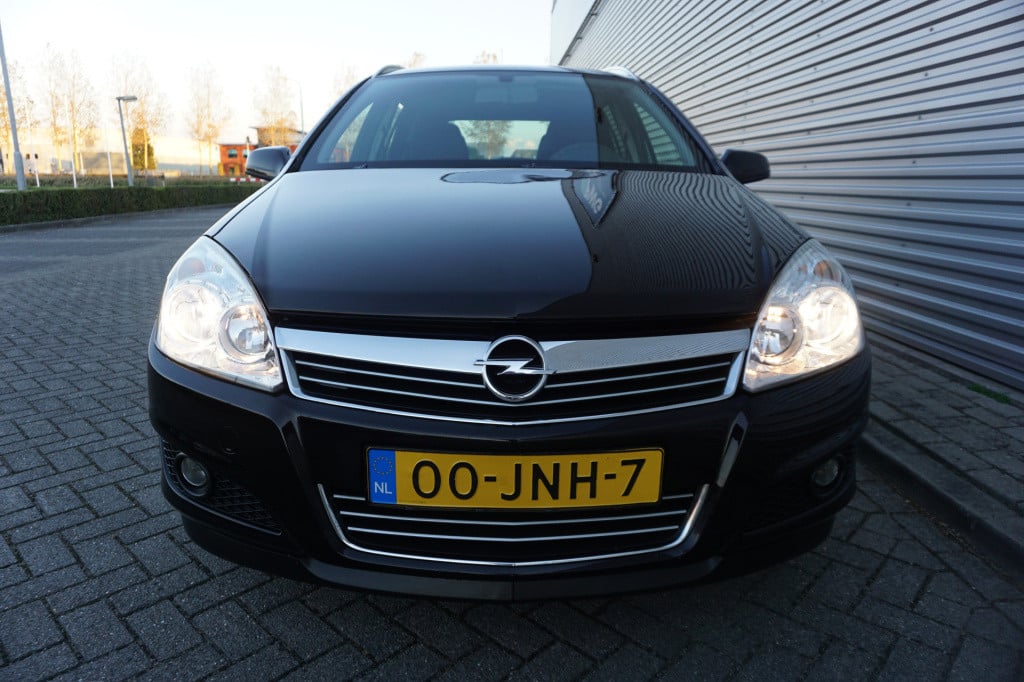 Opel Astra wagon 1.6 temptation airco / navi / cruise / elektr. ramen / par