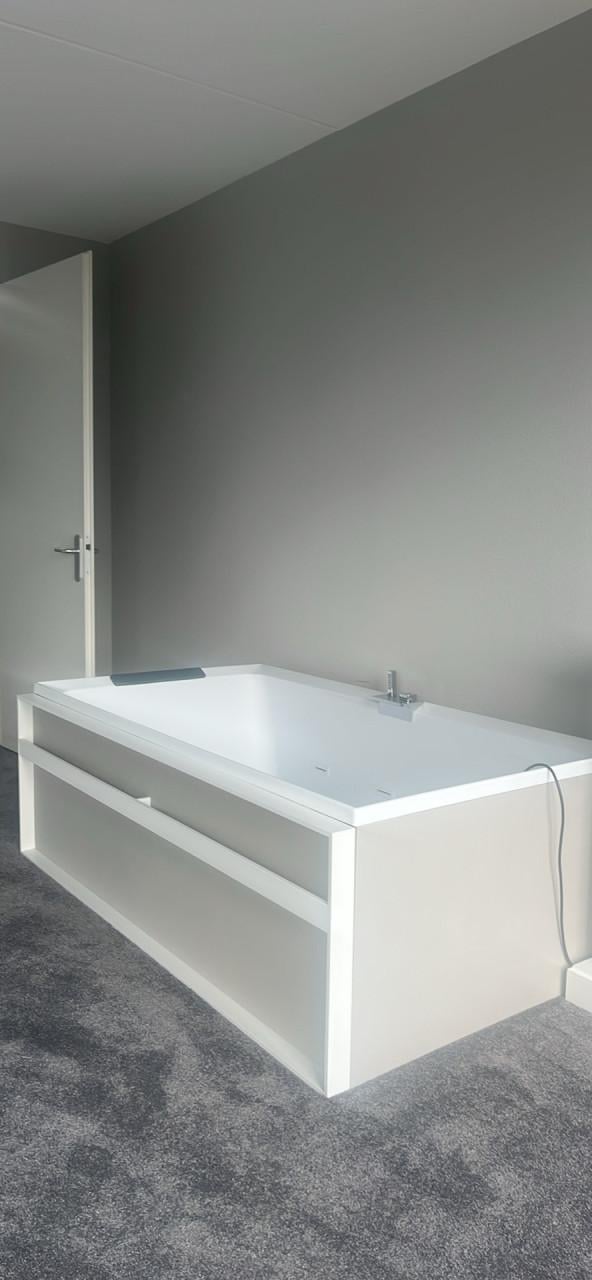 Vrijstaand bubbelbad