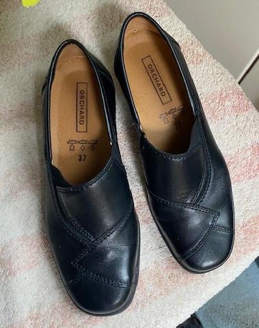 Nieuwe zwarte damesschoenen maat 37