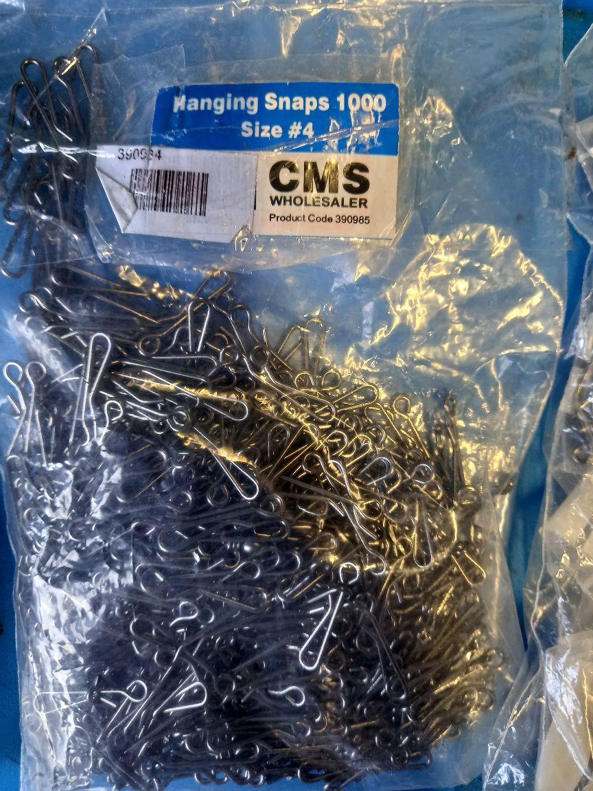 Heb nog +/- 560 stuks Hanging snaps .