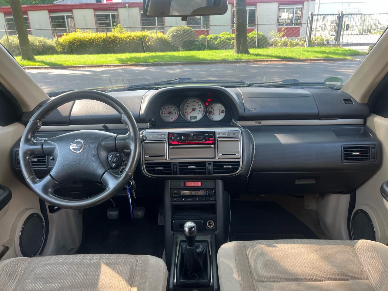Nissan X-Trail 2.5 Luxury 4x4