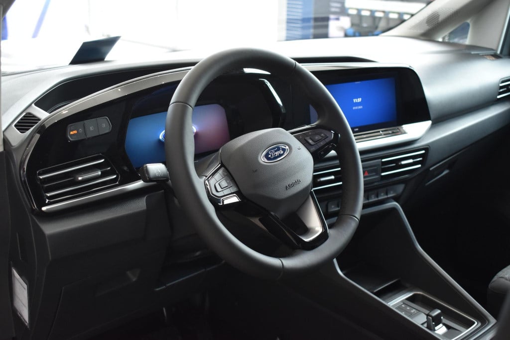 Ford Transit Connect 1.5 ecoboost phev l2 limited | uit voorraad leverbaar!