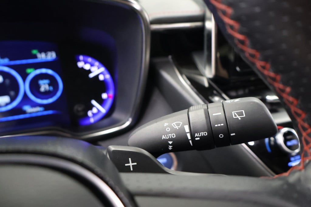 Toyota Corolla Touring Sports 2.0 hybrid gr-sport plus