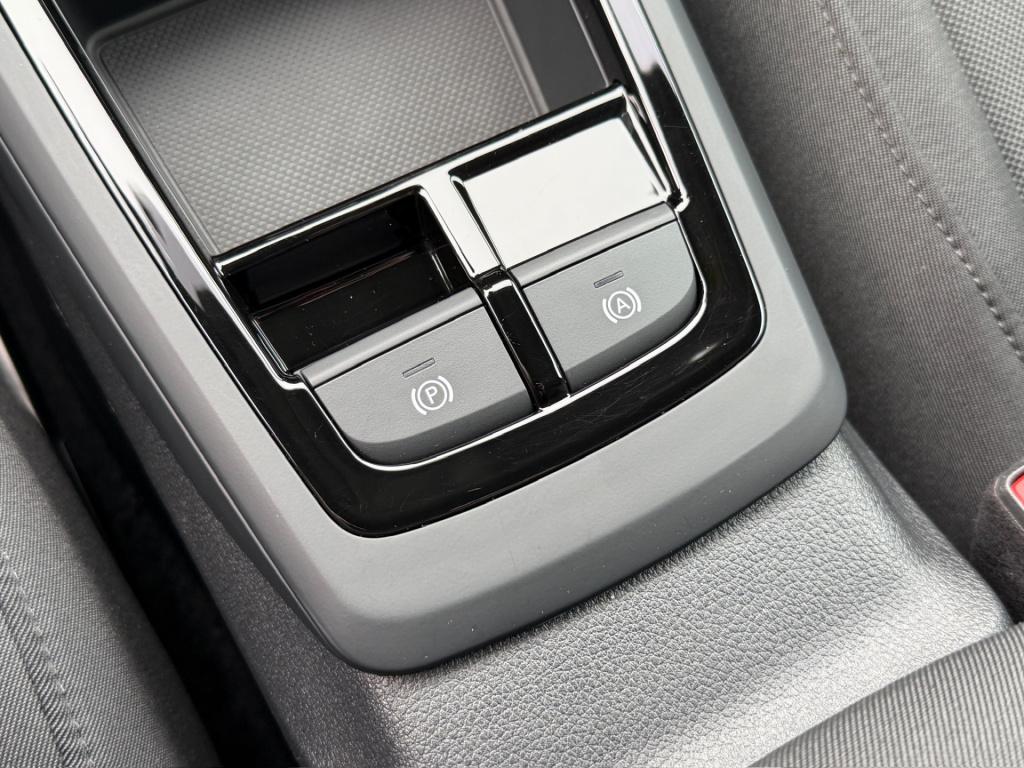 Audi Q2 35 tfsi 150pk s-tronic advanced | virtual | camera | carplay | elek