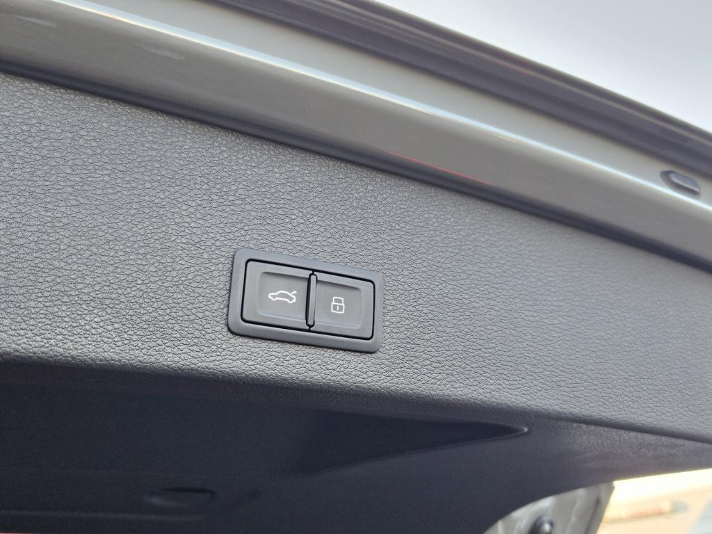 Audi Q2 35 tfsi pro line | stoelverw. | elek. achterklep rijklaar inclusief
