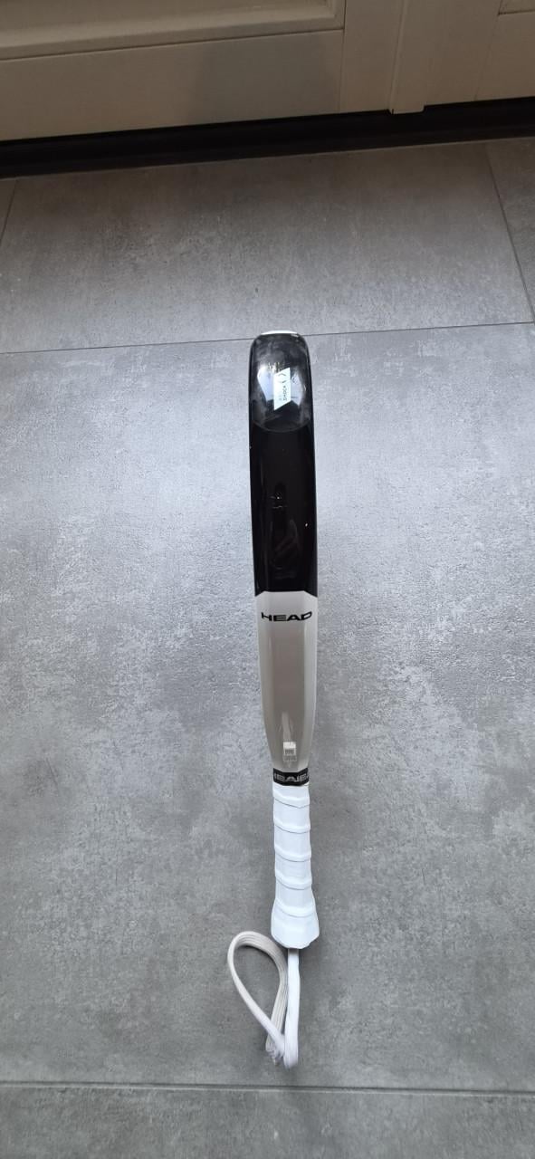 Head Graphene 360 Alpha Elite padel racket