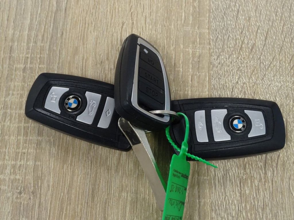 BMW 5 Serie m550xd b&o | hud | aapt. led | pano | 20"
