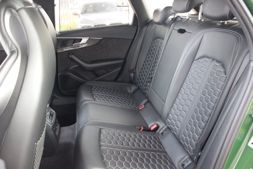 Audi Rs4 a4 avant 2.9 tfsi quattro pro line plus | pano | carbon | massage 