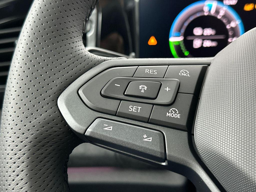 Volkswagen Tiguan r-line edition plug in hybride 204 pk black style pakket