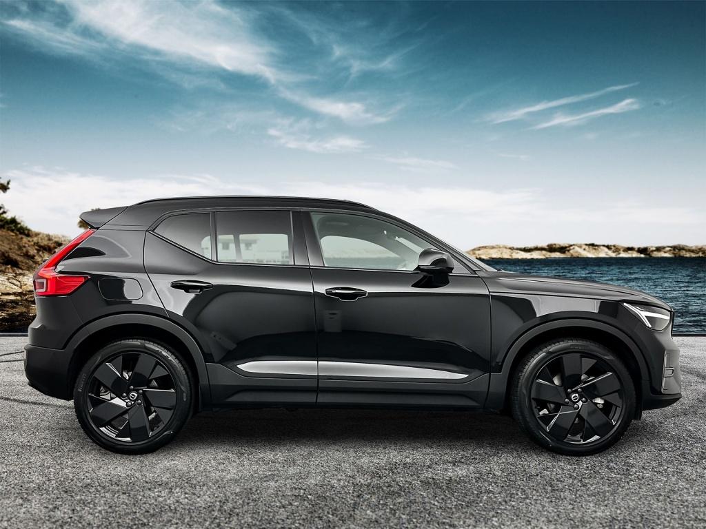 Volvo XC40 b4 197pk plus dark| 360camera| trekhaak| adap.cruise| h&k audio