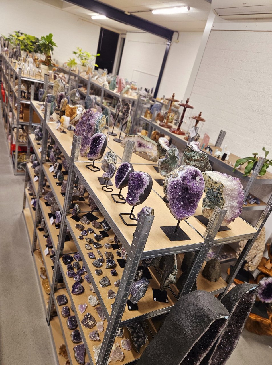 Showroom met edelstenen in Middelburg
