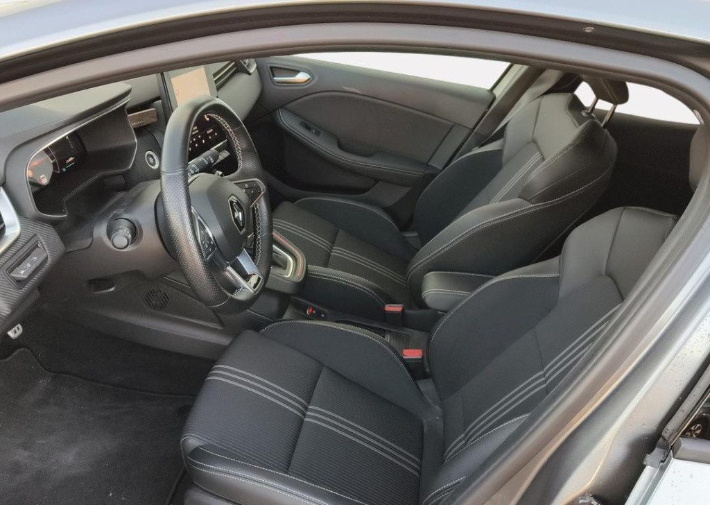 Renault Clio 1.6 e-tech hybrid 145 e-tech engineered