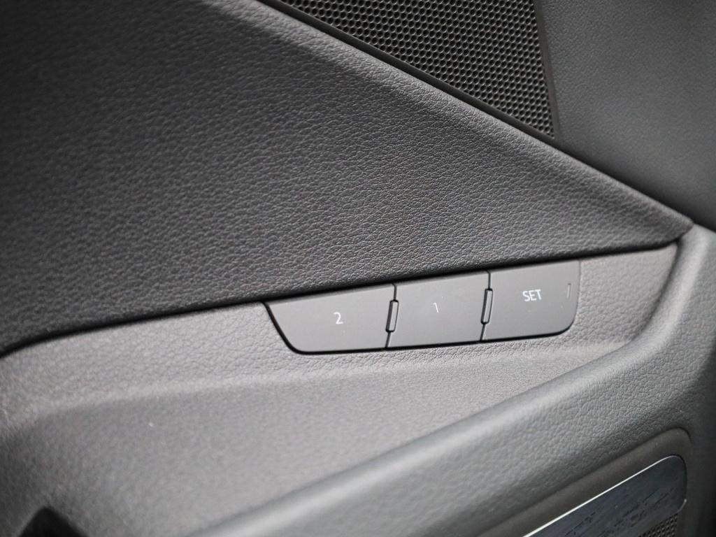 Audi E-tron 55 quattro business edition plus 95 kwh | automaat | leder | ap