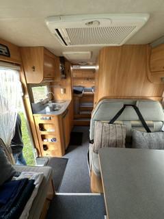 Te Koop mooie Camper ADRIA-Adriatik Coral 660SL met 2 enkele bedden