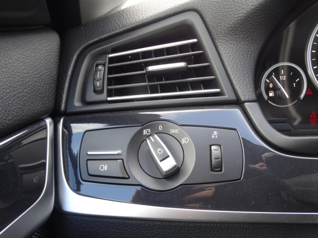 BMW 5 Serie 520i executive sportline|automaat|orgineel nl geleverd