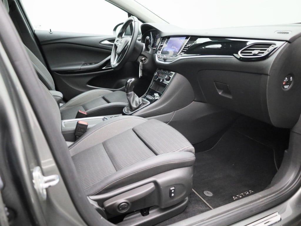 Opel Astra 1.2 edition | lmv | parkeer sensoren | climate control | dab | s