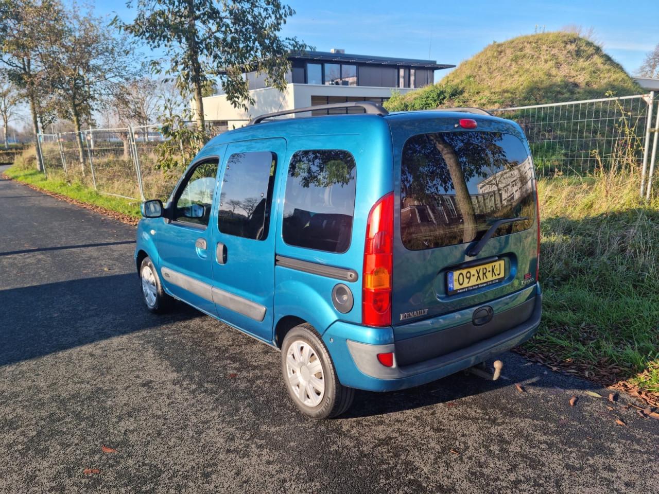 Renault kangoo 1.6i 16v 5 persoons zeer mooi