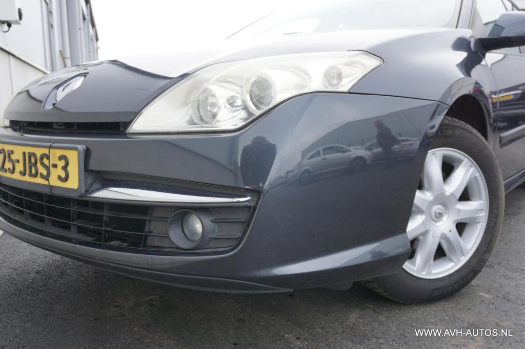 Renault Laguna estate 2.0 16v sélection business